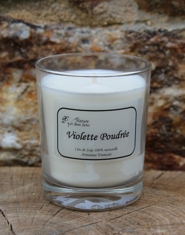 Bougie parfumée violette poudrée grand modèle