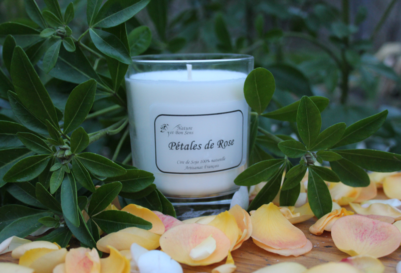Bougie parfumée Ambiance pétales de rose grand modèle
