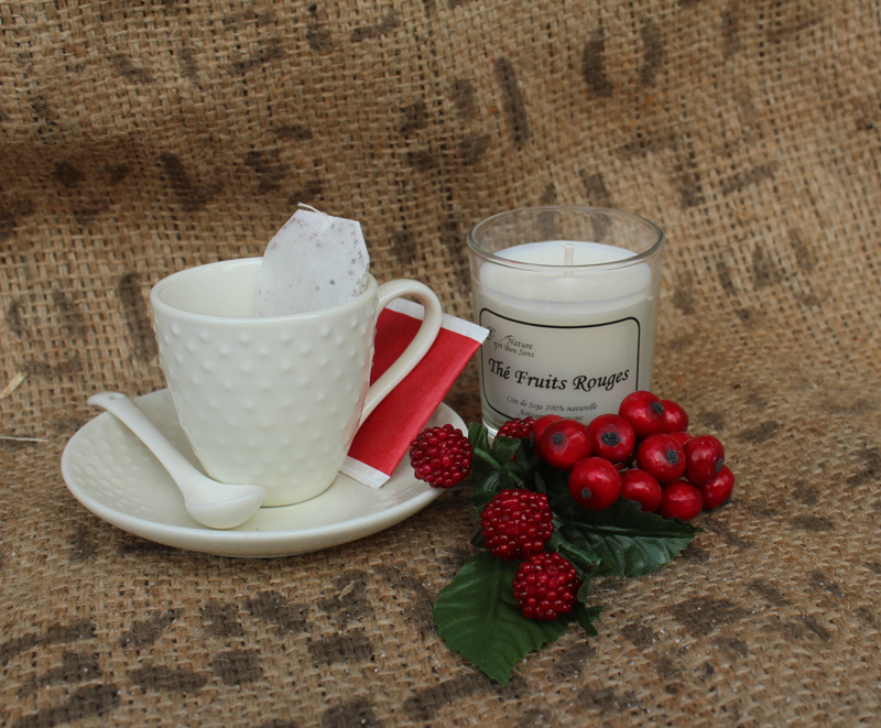 Bougie parfumée Ambiance thé aux fruits rouges petit modèle