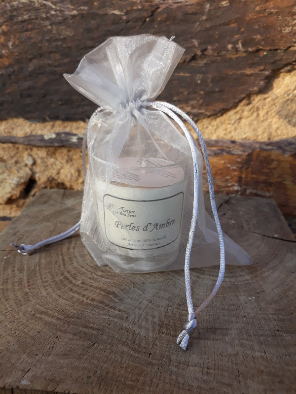 sac organza grand modèle avec une petite bougie