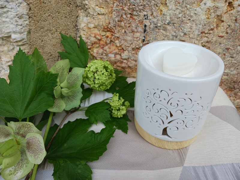 brûle parfum céramique arbre de vie avec cœur fondant