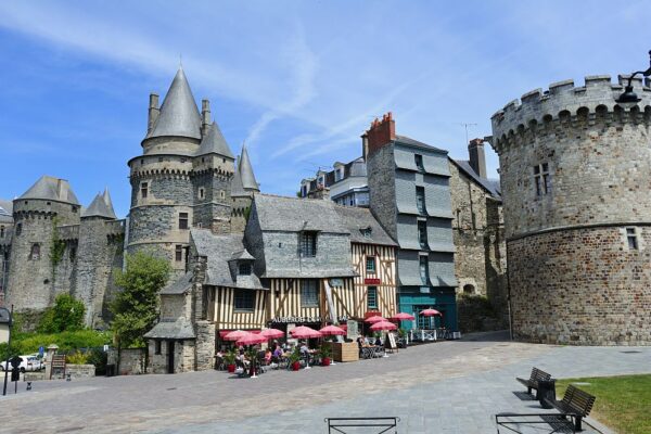 BRADERIE DE PRINTEMPS VITRE