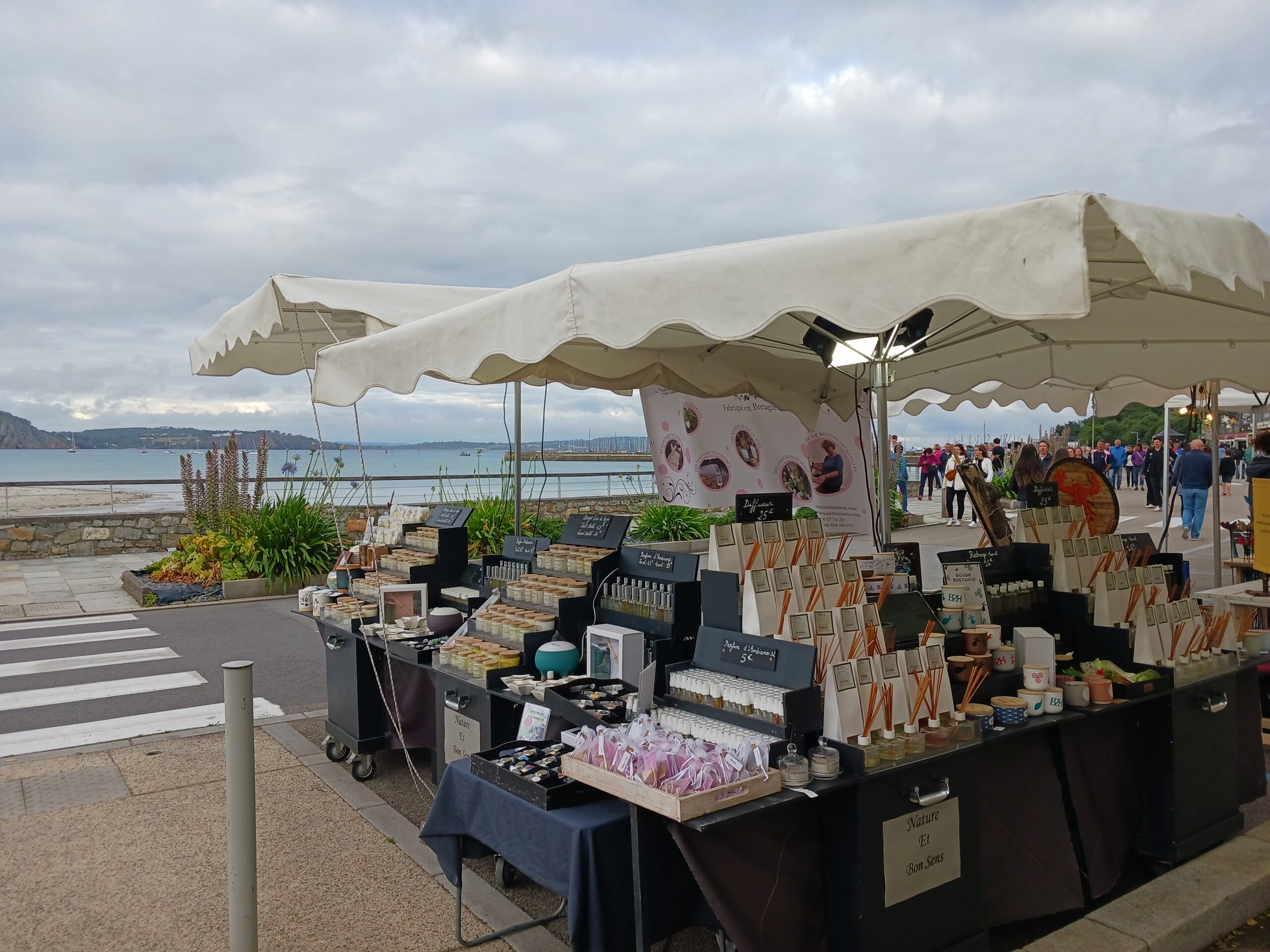 Marché nocturne de Morgat